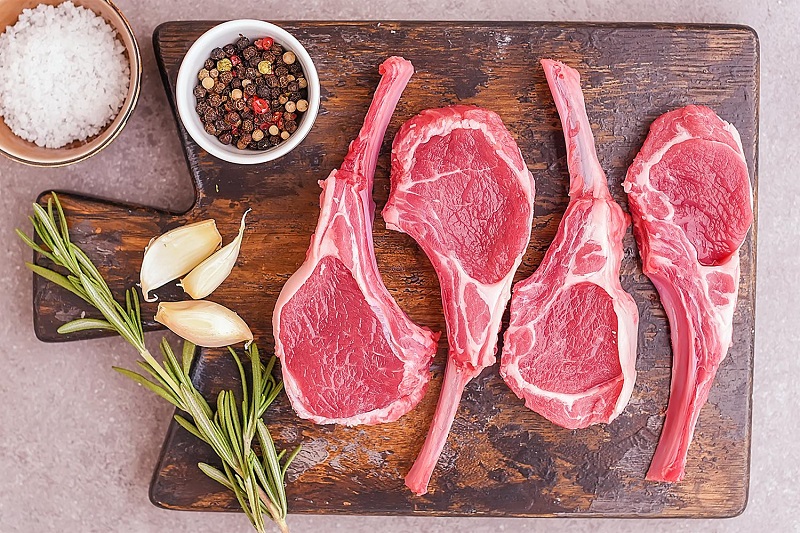 Lamb meat: nutritional values, benefits, and contraindications